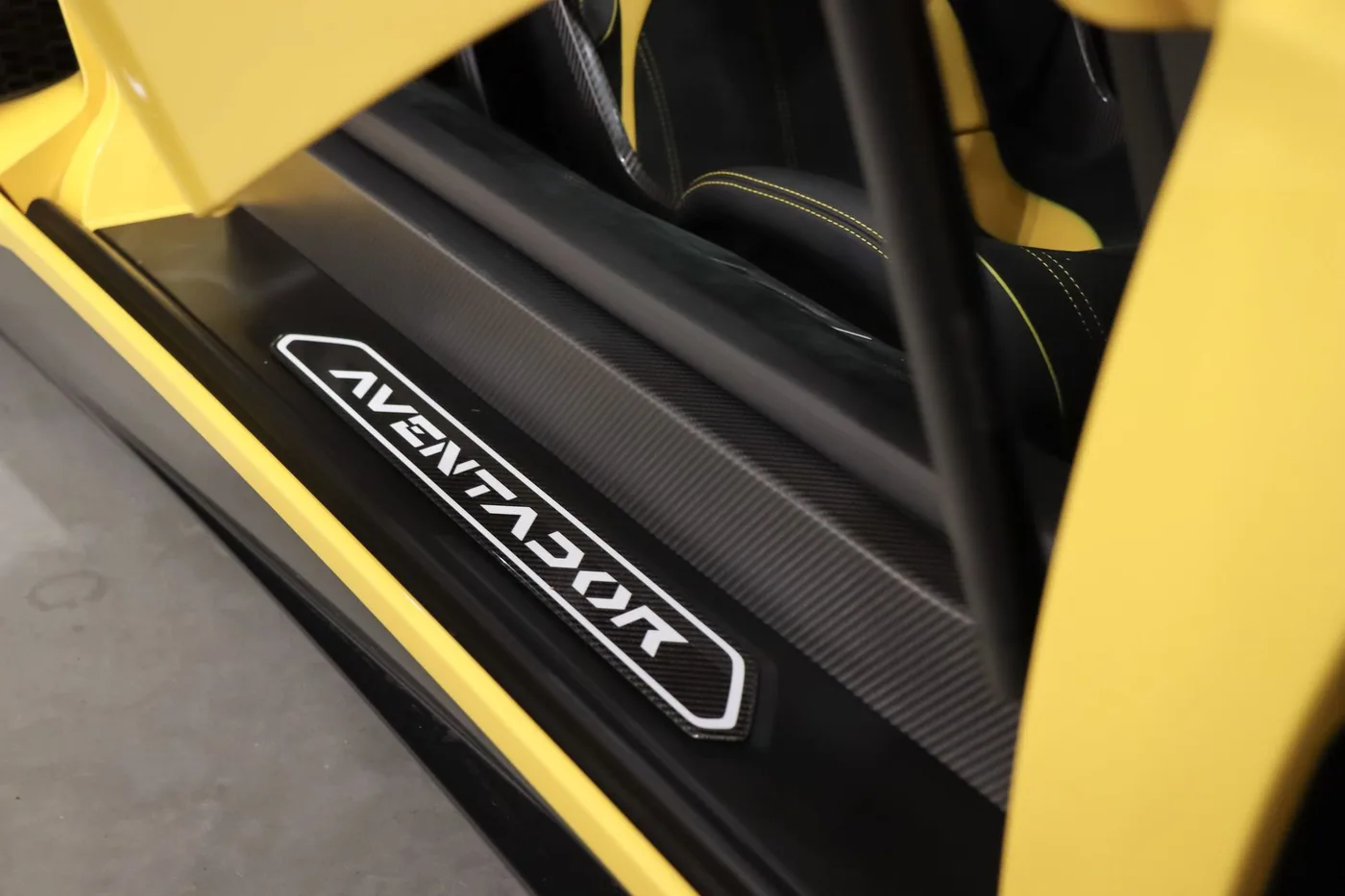 2017 Lamborghini Aventador SV LP 750-4 angeboten von einem Supersportwagenhändler in Zibido San Giacomo, Italien, Foto 9 von 25
