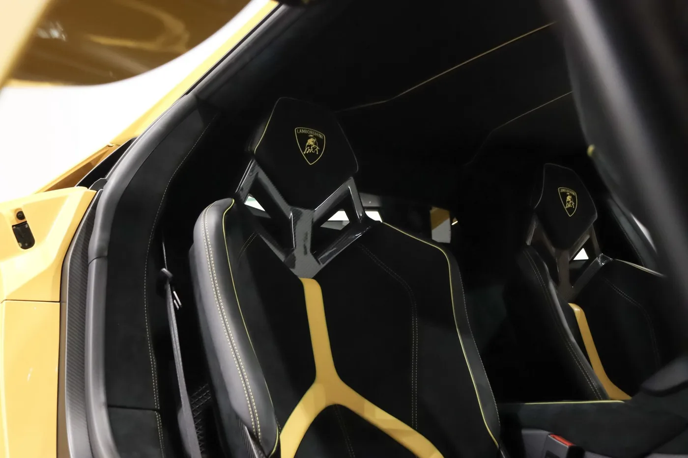 2017 Lamborghini Aventador SV LP 750-4 angeboten von einem Supersportwagenhändler in Zibido San Giacomo, Italien, Foto 13 von 25