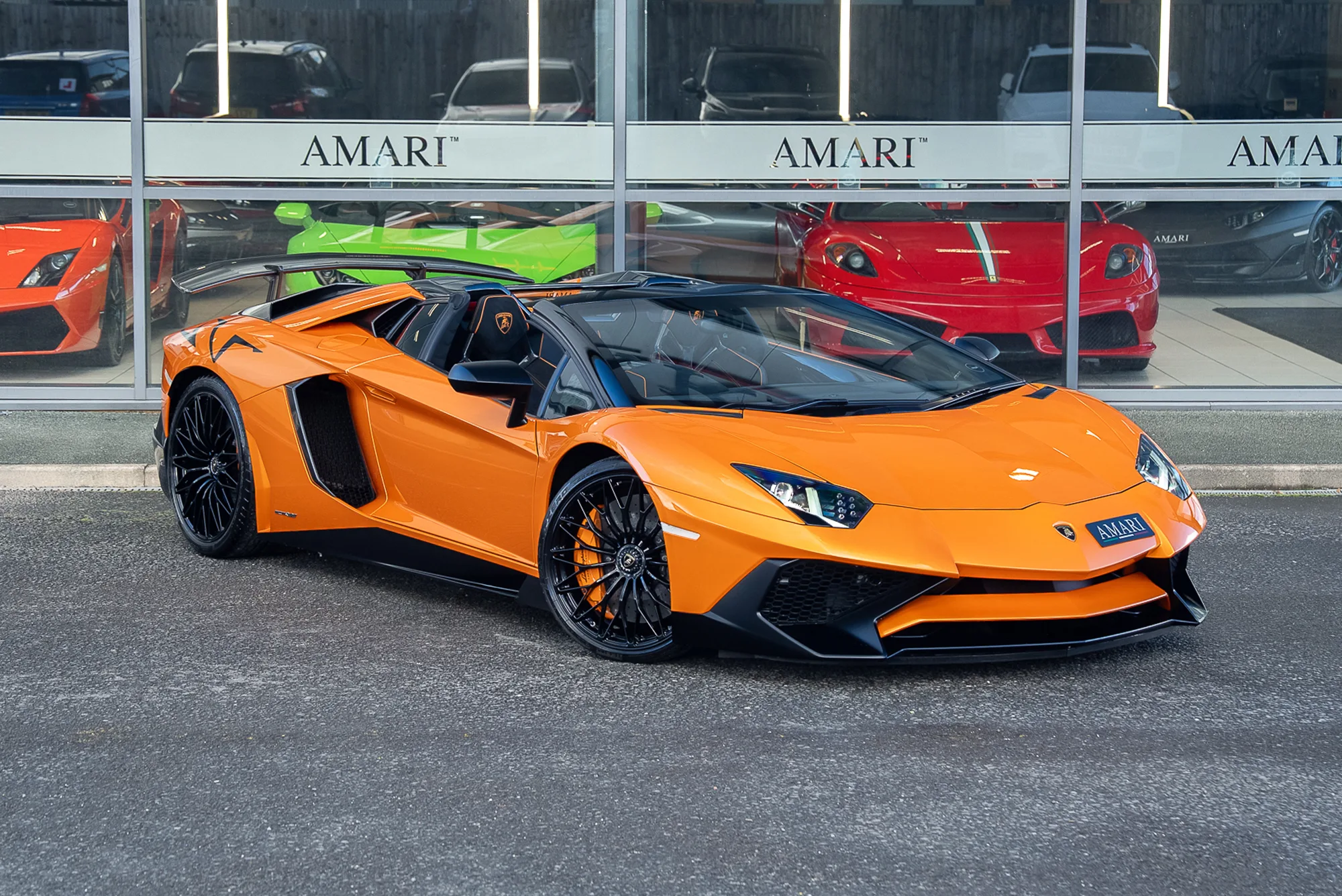 2017 Lamborghini Aventador SV Roadster angeboten von einem Fachhändler in Preston, Vereinigtes Königreich, Hauptfoto