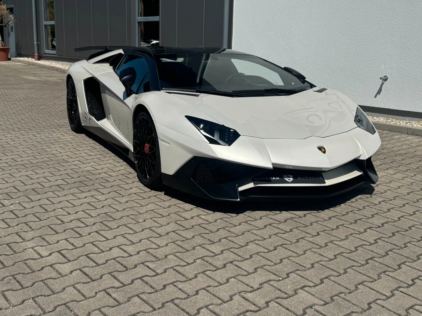 2017 Lamborghini Aventador SV Roadster, 5/30