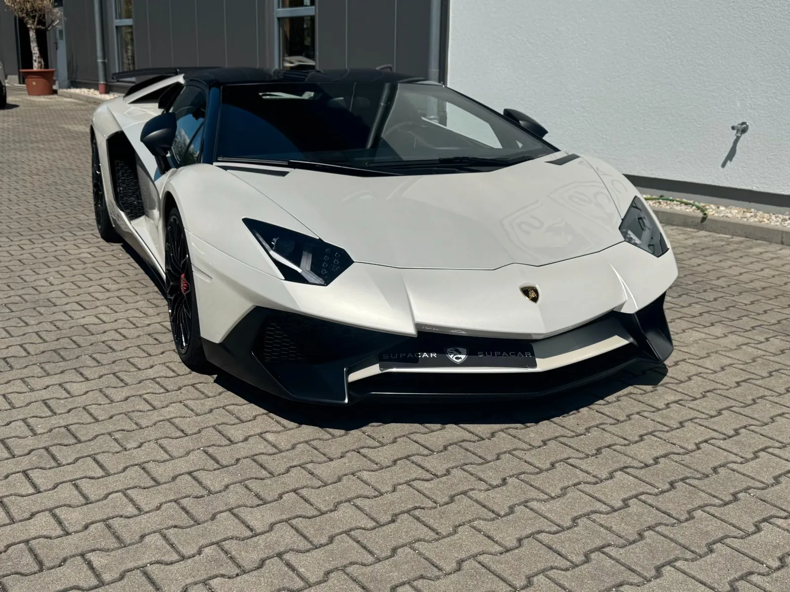 2017 Lamborghini Aventador SV Roadster, 6/30