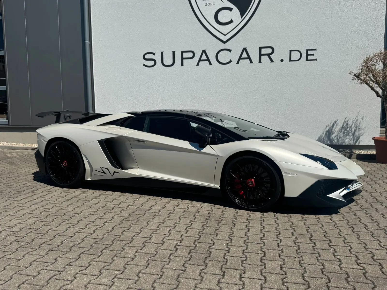 2017 Lamborghini Aventador SV Roadster, 11/30
