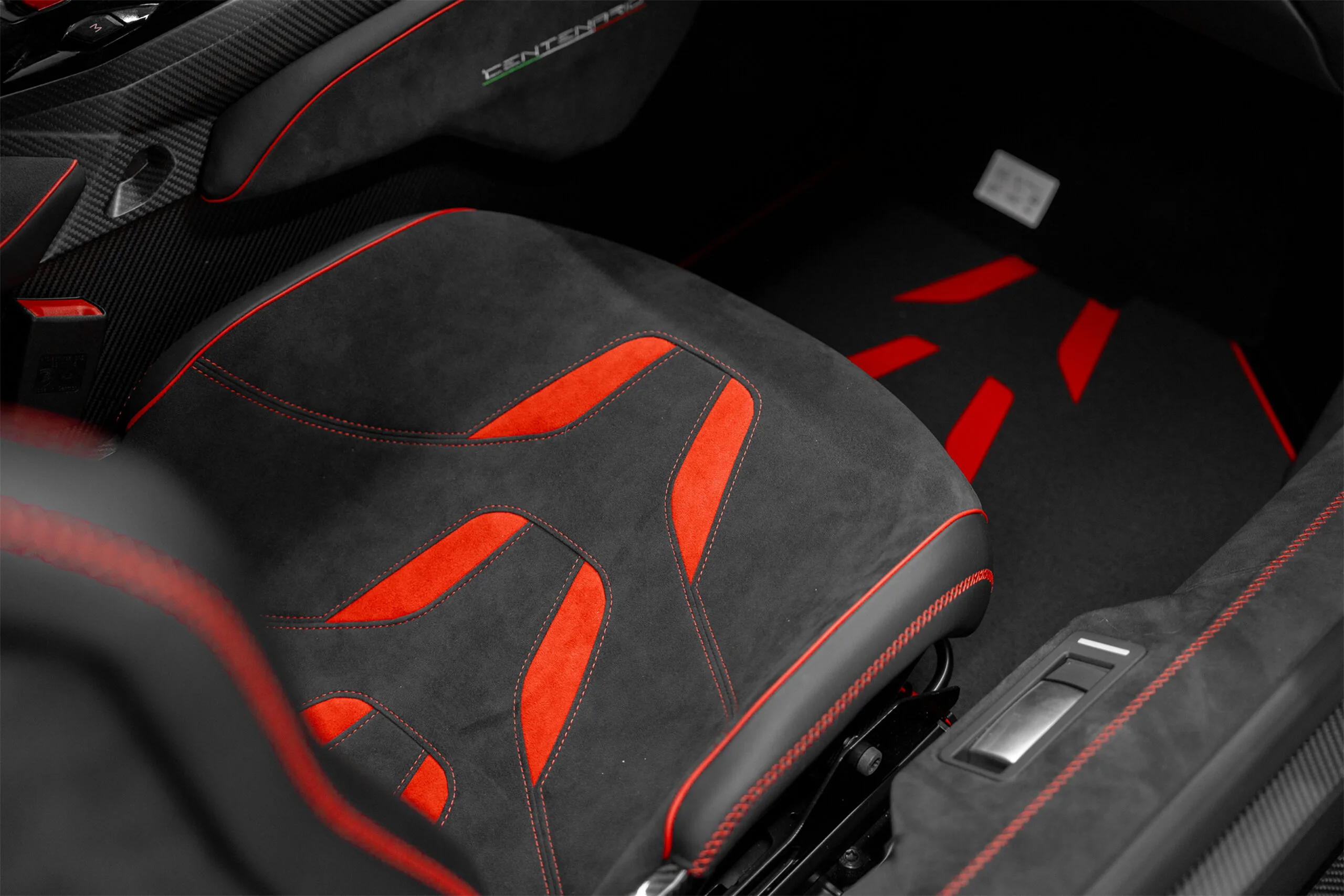2017 Lamborghini Centenario, 15/20