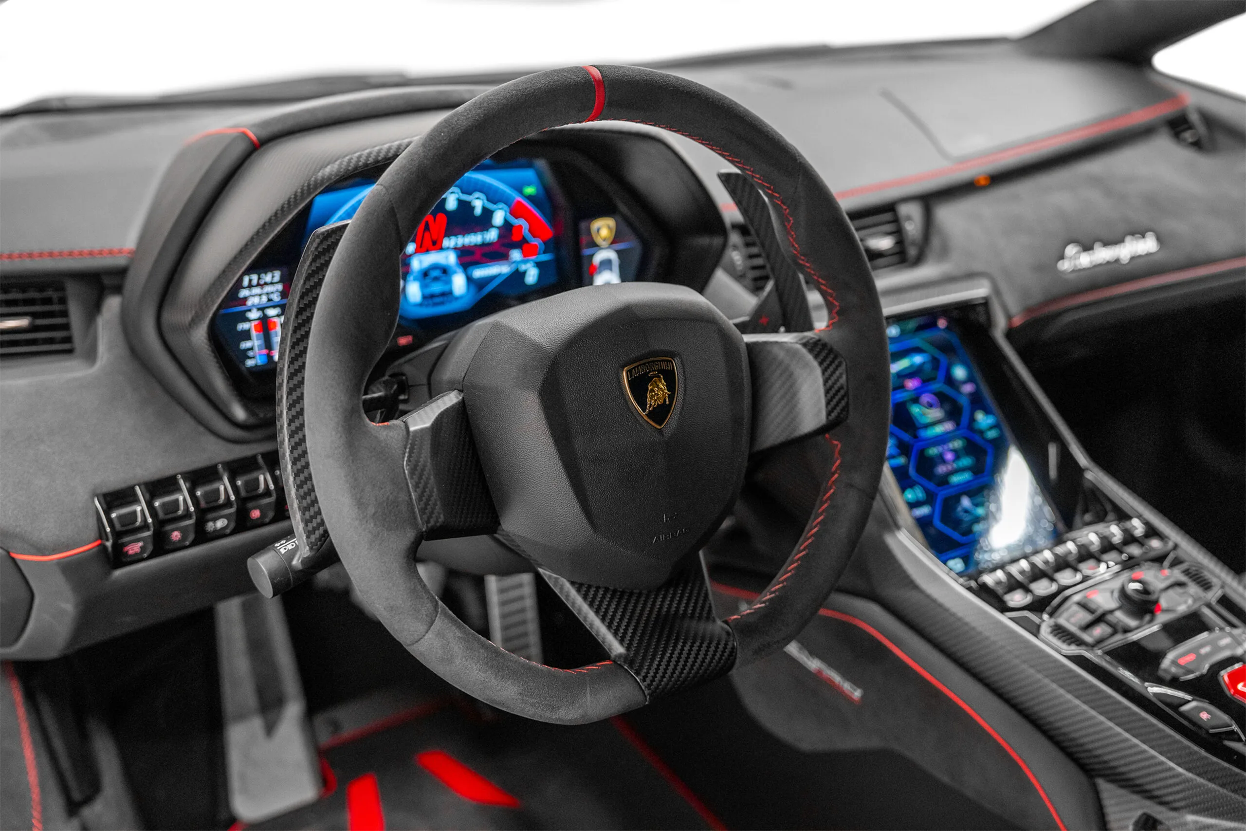 2017 Lamborghini Centenario, 19/20