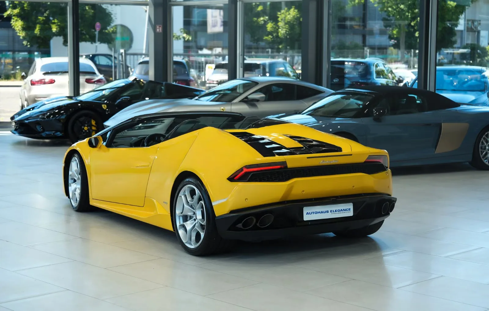 2017 Lamborghini Huracán LP 610-4 Spyder, 3/30