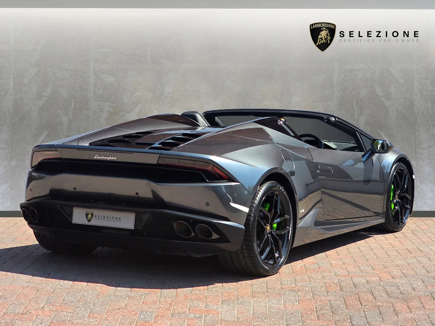 2017 Lamborghini Huracán LP 610-4 Spyder proposée par un groupe de concessions agréées à Pangbourne, Royaume-Uni, photo 3 sur 20