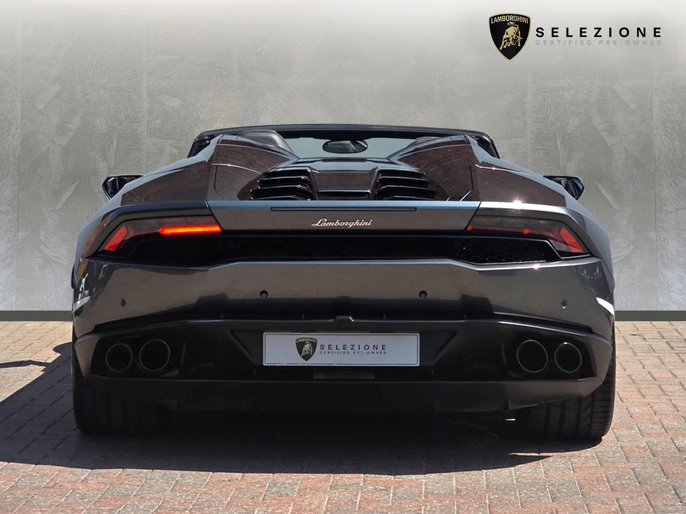 2017 Lamborghini Huracán LP 610-4 Spyder proposée par un groupe de concessions agréées à Pangbourne, Royaume-Uni, photo 4 sur 20