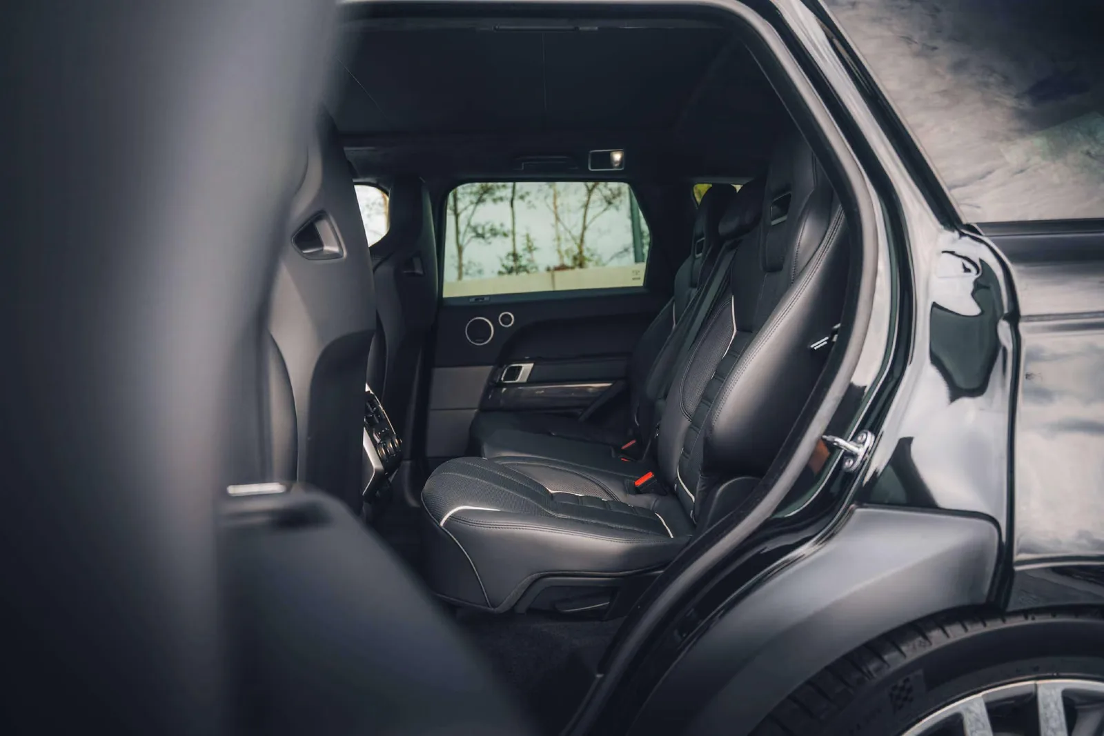 2017 Land Rover Range Rover Sport SVR, 19/29