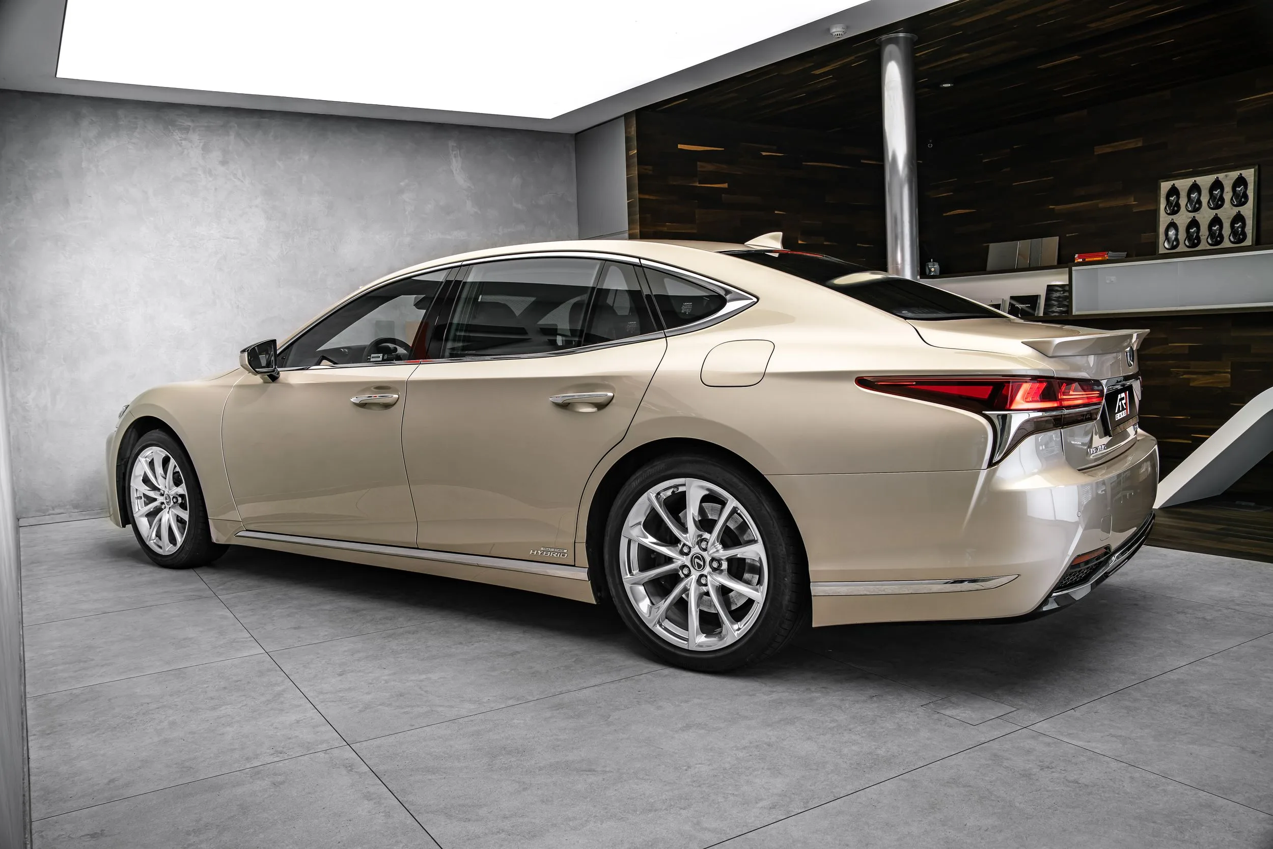 2017 Lexus LS 500h, 7/28