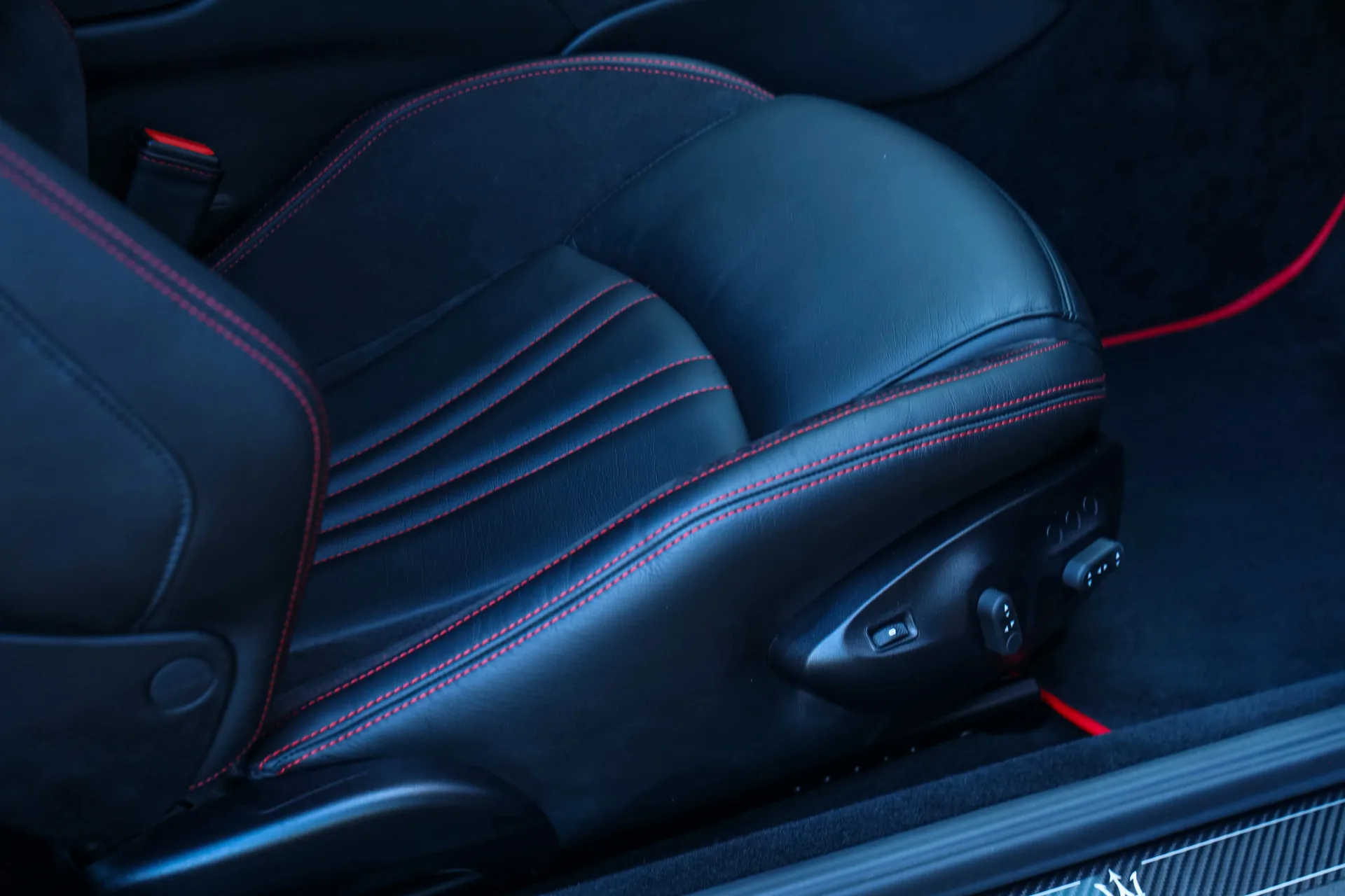 2017 Maserati GranTurismo Sport Special Edition, 21/30