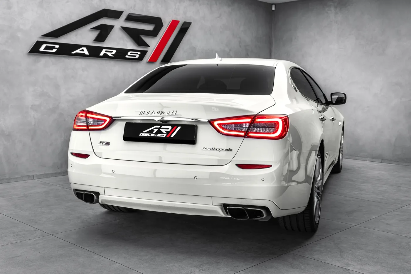 2017 Maserati Quattroporte GTS angeboten von einem Fachhändler in Ostrava, Tschechien, Foto 6 von 15