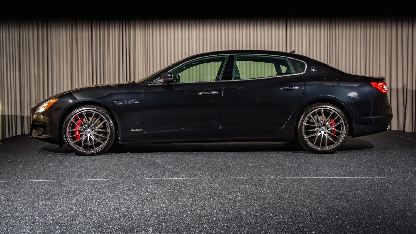 2017 Maserati Quattroporte GTS GranSport, 3/24