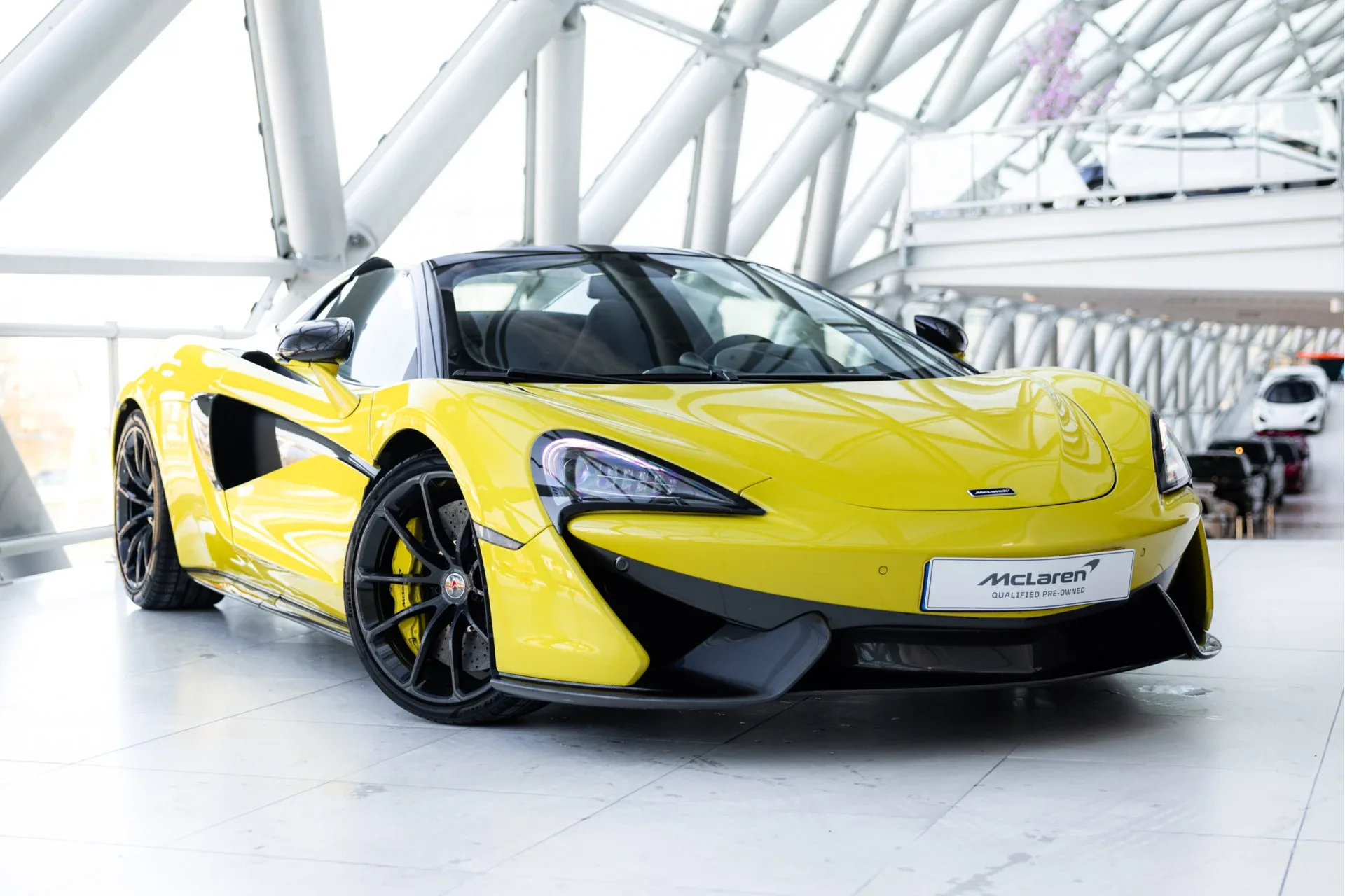 2017 McLaren 570S Spider proposée par un concessionnaire agréé McLaren et Morgan à Utrecht, Pays-Bas, photo principale