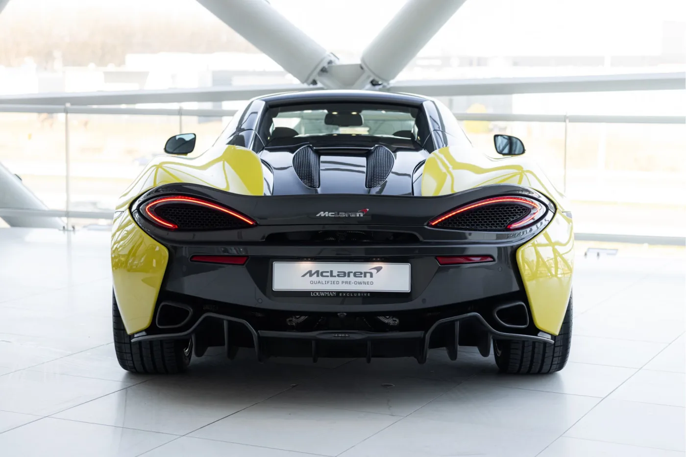 2017 McLaren 570S Spider proposée par un concessionnaire agréé McLaren et Morgan à Utrecht, Pays-Bas, photo 2 sur 25