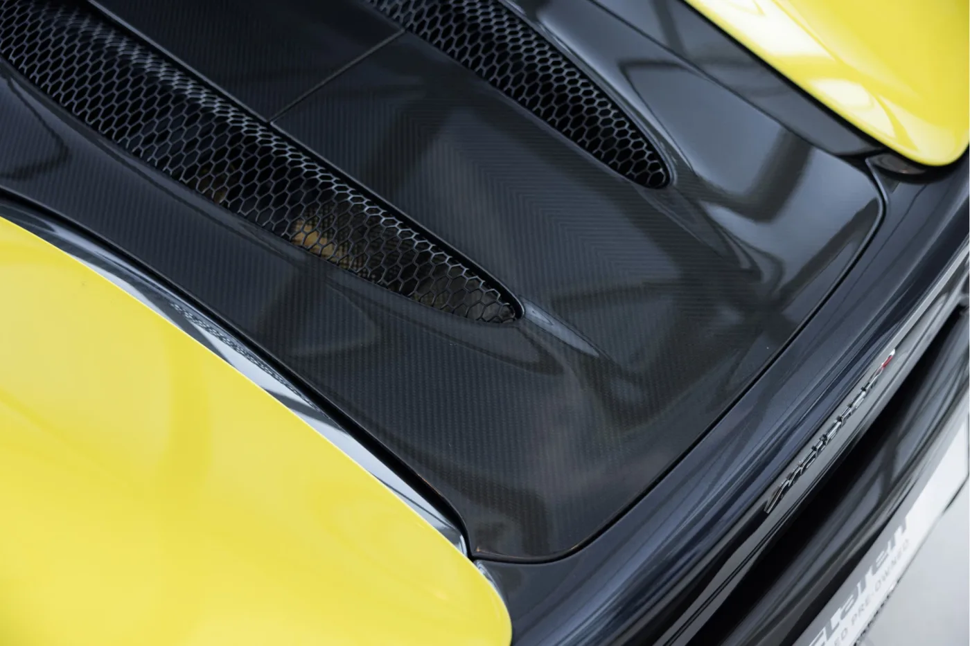 2017 McLaren 570S Spider proposée par un concessionnaire agréé McLaren et Morgan à Utrecht, Pays-Bas, photo 9 sur 25