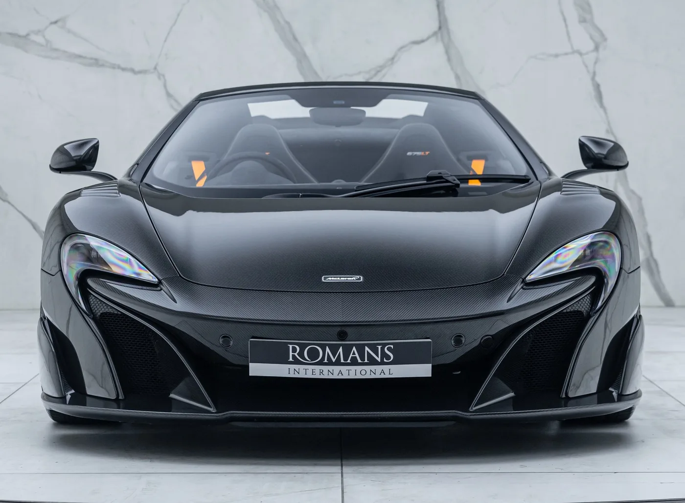 2017 McLaren 675LT Spider proposée par un concessionnaire spécialisé à Banstead, Royaume-Uni, photo 10 sur 25