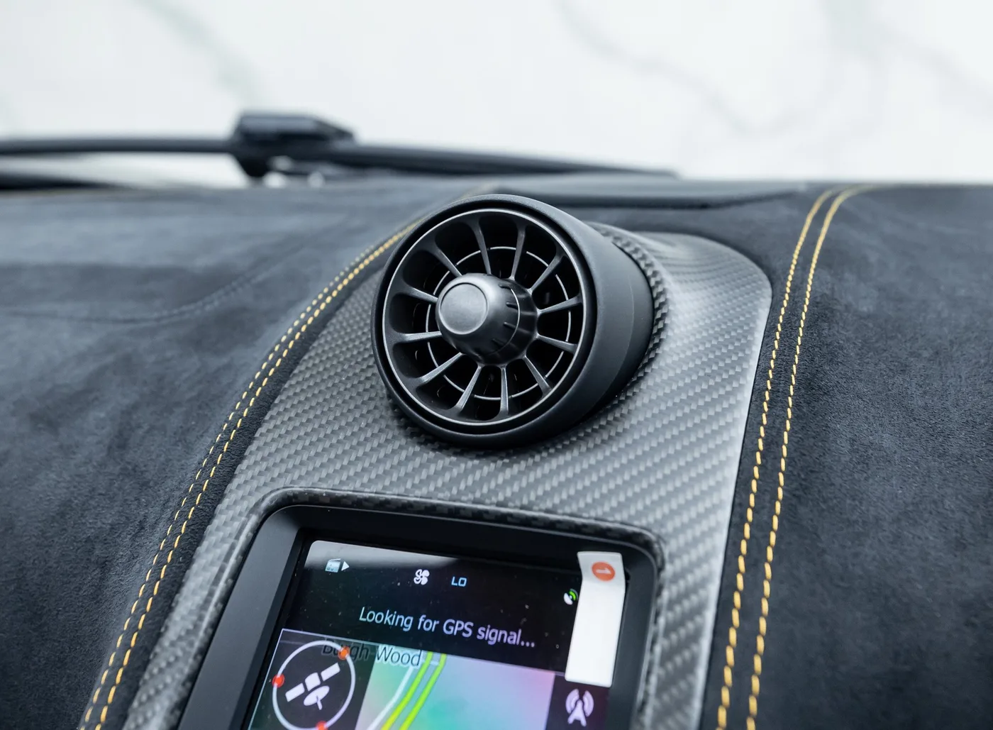 2017 McLaren 675LT Spider proposée par un concessionnaire spécialisé à Banstead, Royaume-Uni, photo 22 sur 25