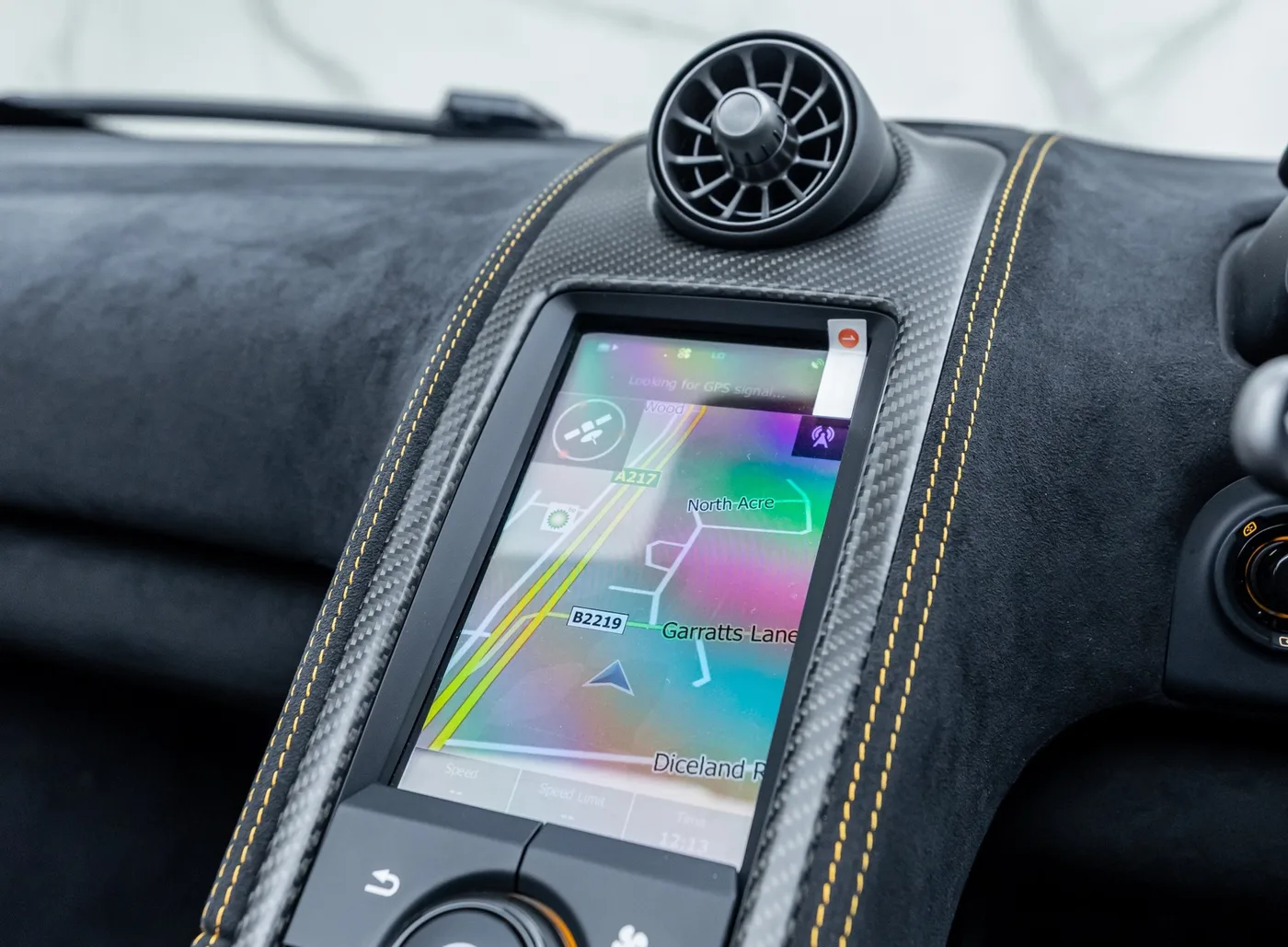2017 McLaren 675LT Spider proposée par un concessionnaire spécialisé à Banstead, Royaume-Uni, photo 23 sur 25
