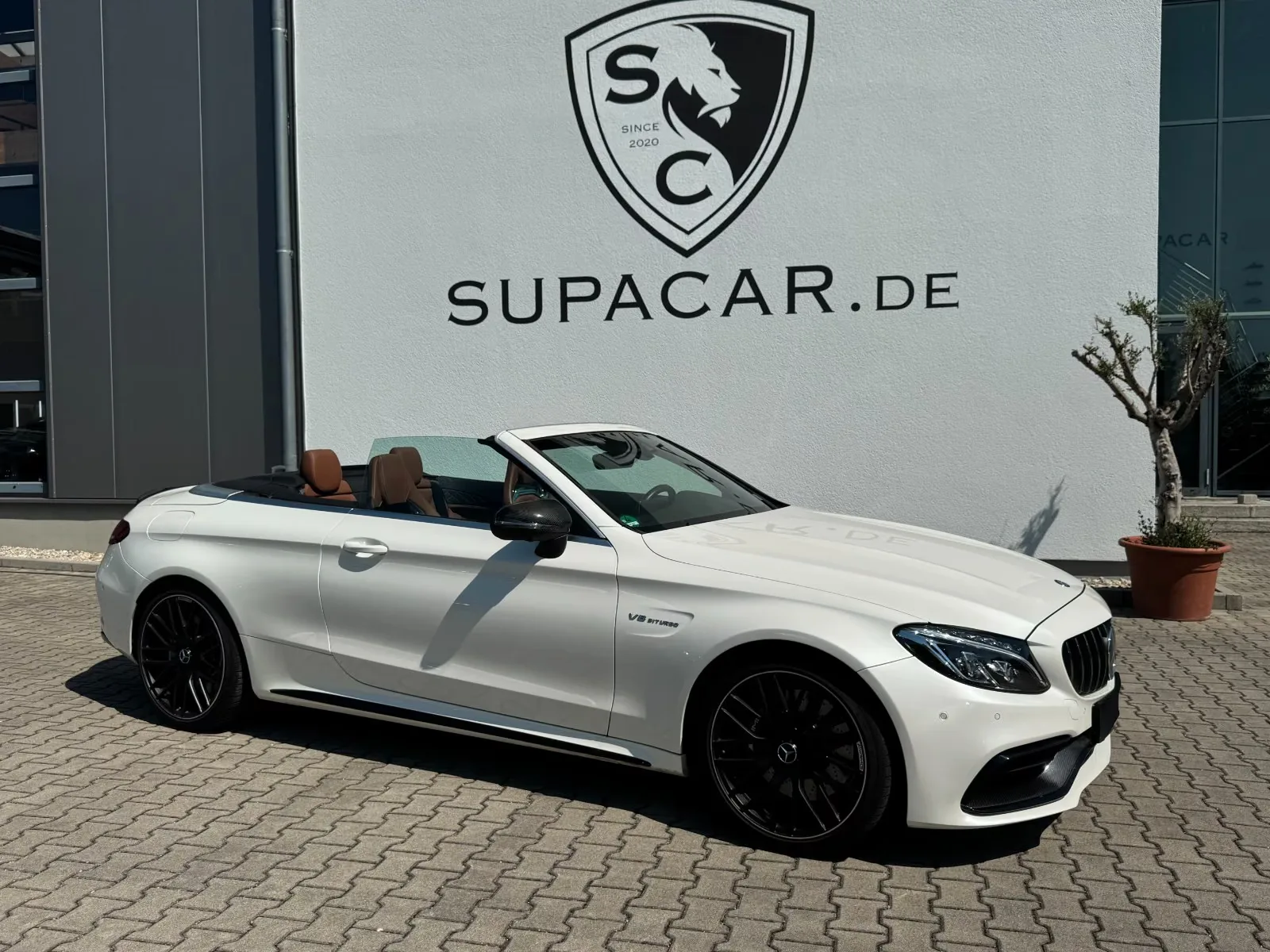 2017 Mercedes-AMG C 63 Cabriolet, 2/30
