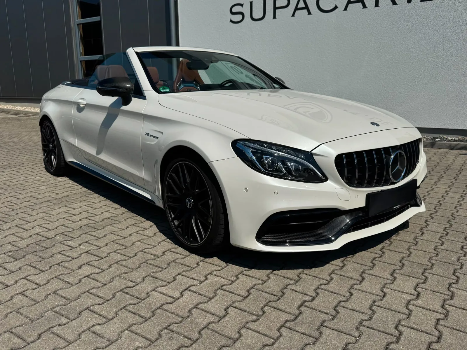 2017 Mercedes-AMG C 63 Cabriolet, 4/30