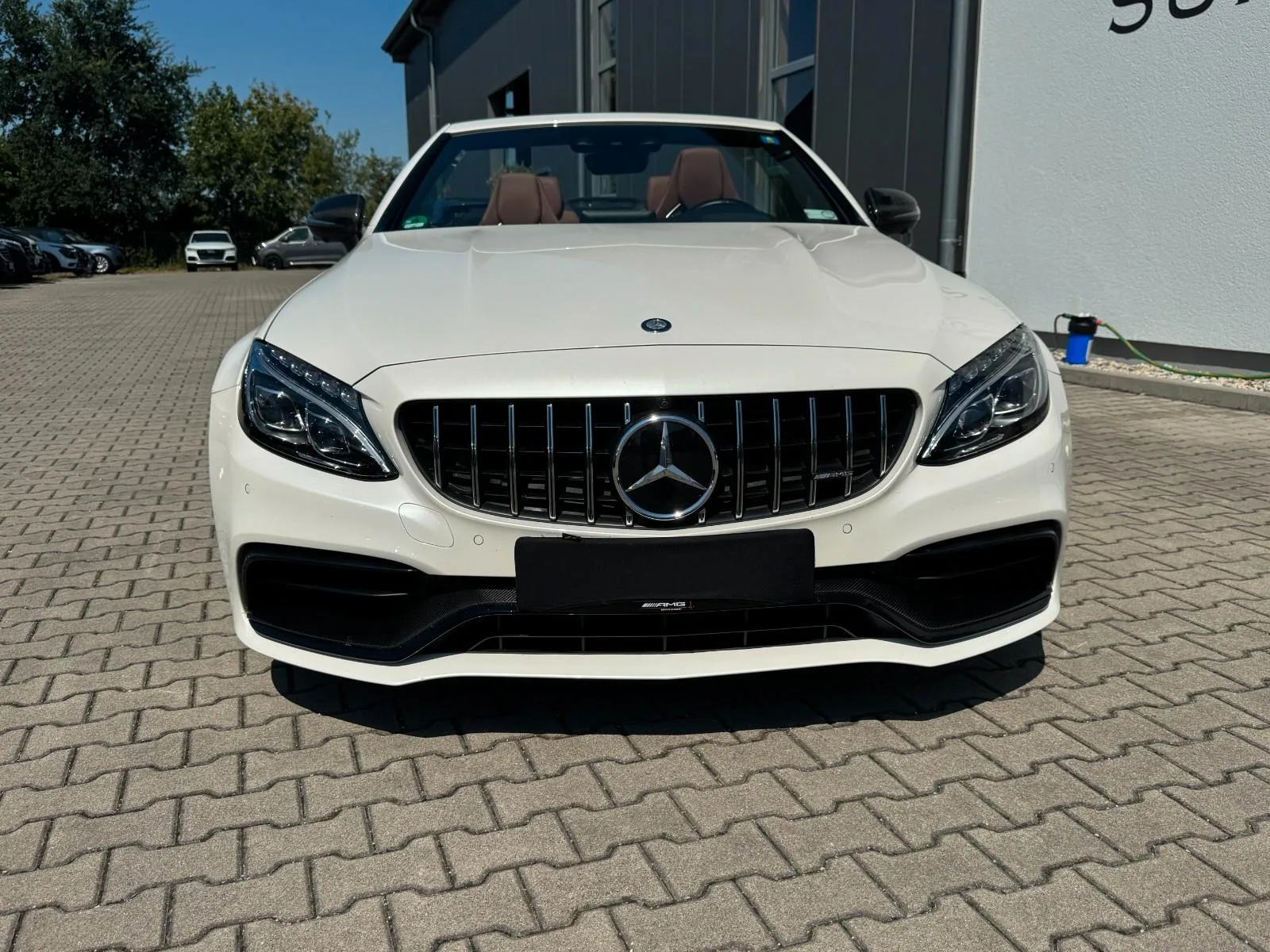 2017 Mercedes-AMG C 63 Cabriolet, 5/30