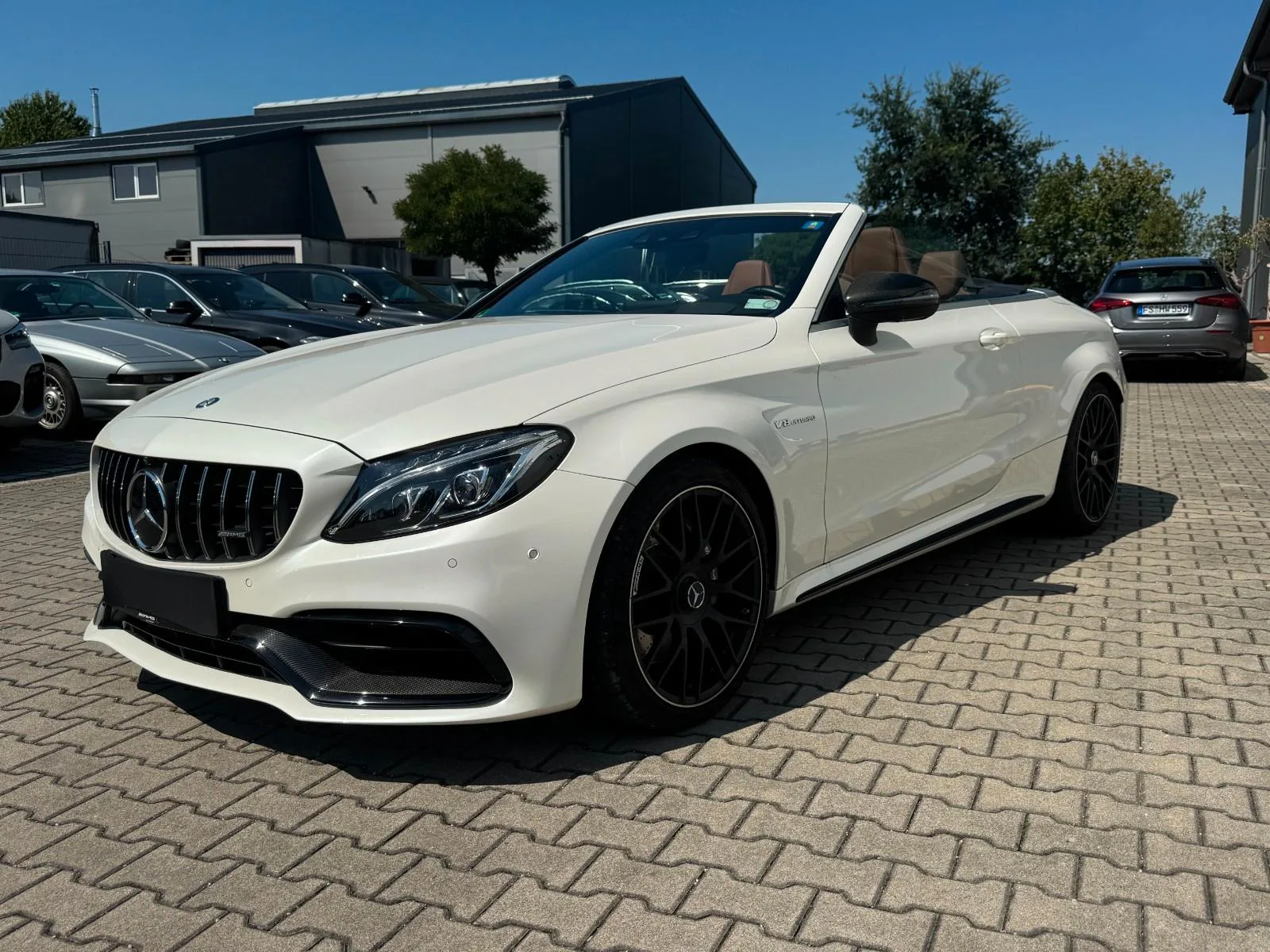2017 Mercedes-AMG C 63 Cabriolet, 7/30