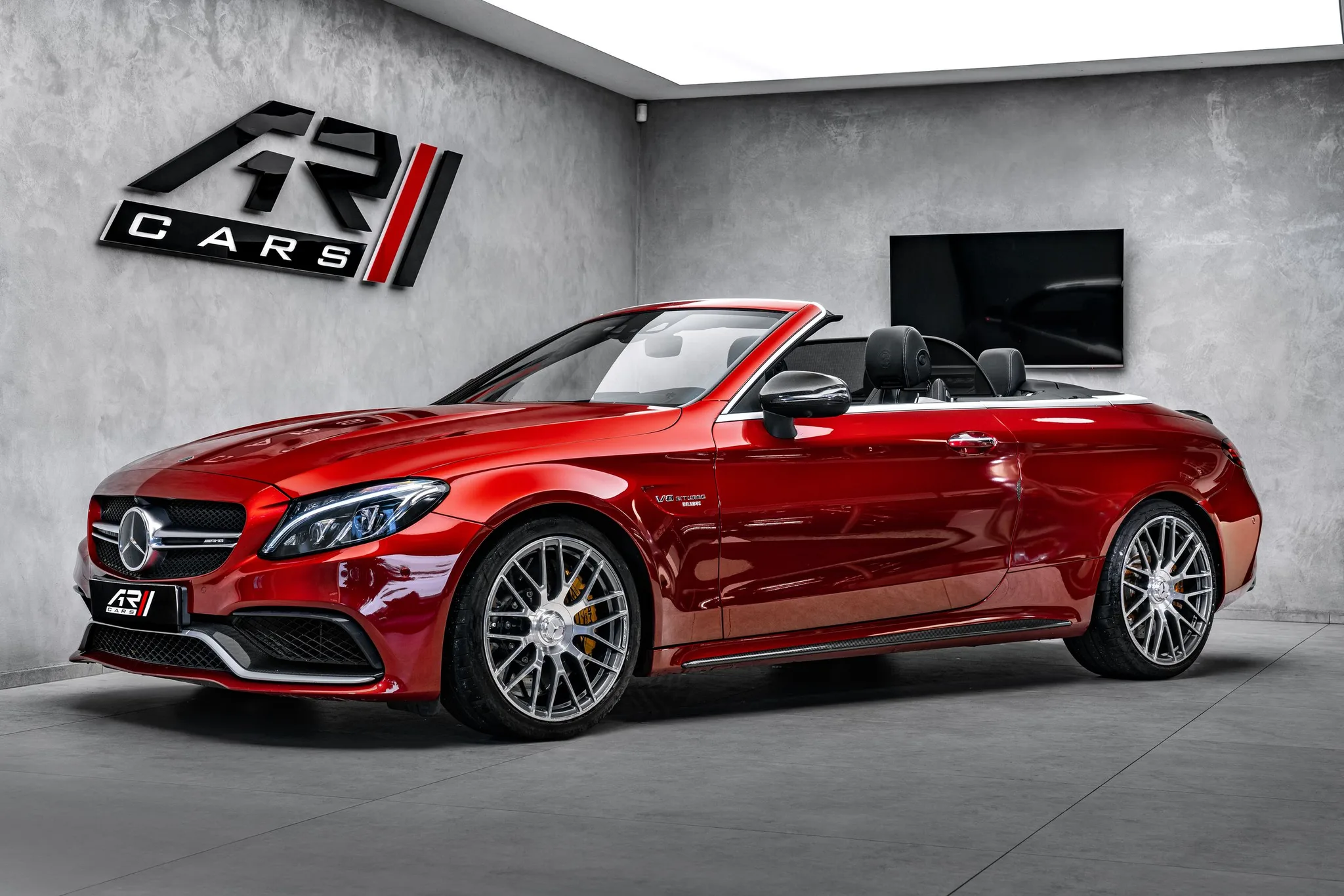 2017 Mercedes-AMG C 63 S Cabriolet angeboten von einem Fachhändler in Ostrava, Tschechien, Hauptfoto