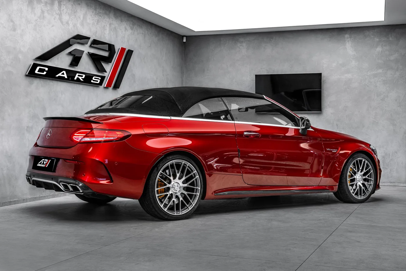 2017 Mercedes-AMG C 63 S Cabriolet offered by a specialist dealer in Ostrava, Czechia, photo 5 of 15