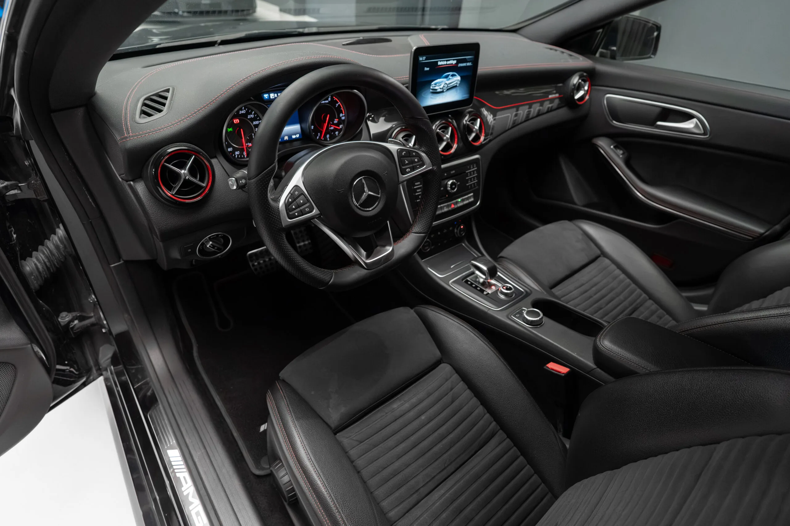 2017 Mercedes-AMG CLA 45, 14/30
