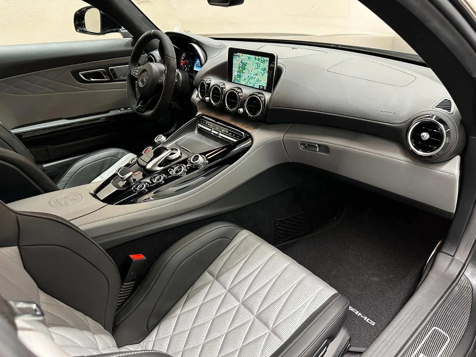 2017 Mercedes-AMG GT C Edition 50, 20/27