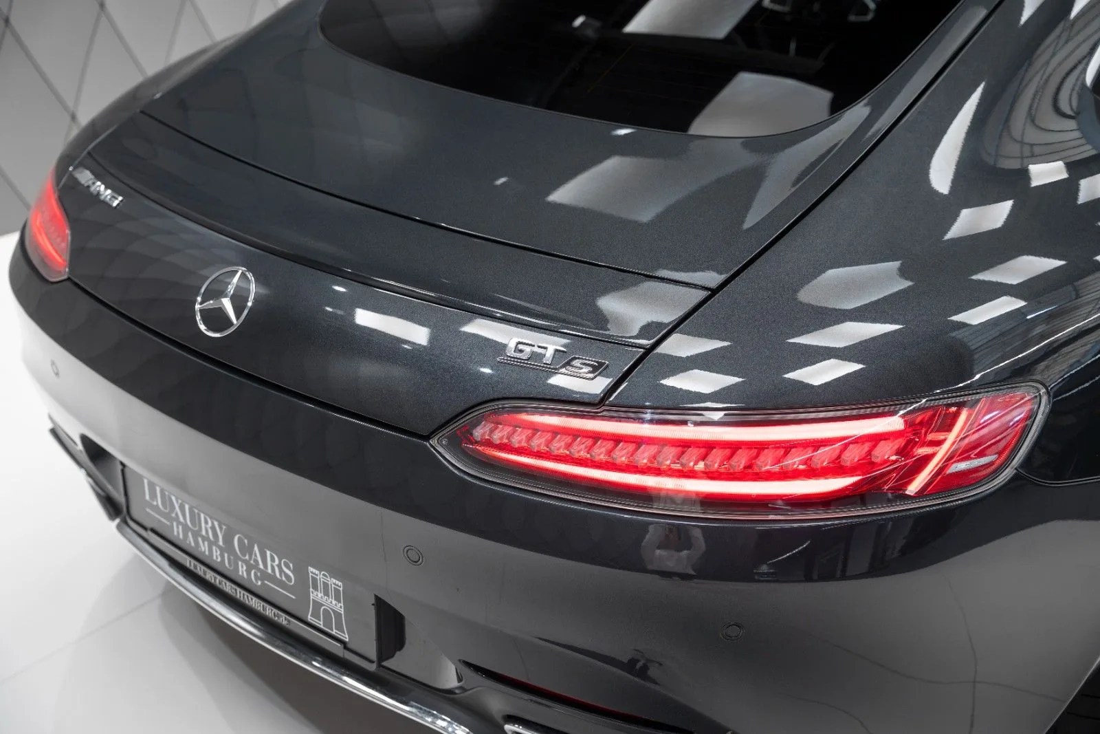 2017 Mercedes-AMG GT, 10/24