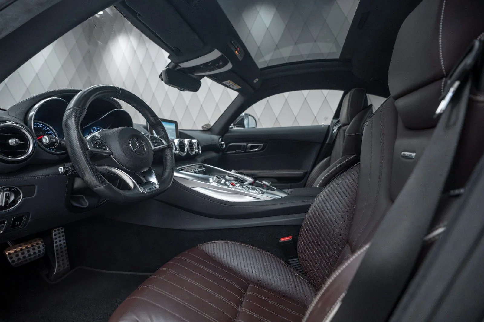 2017 Mercedes-AMG GT, 13/24
