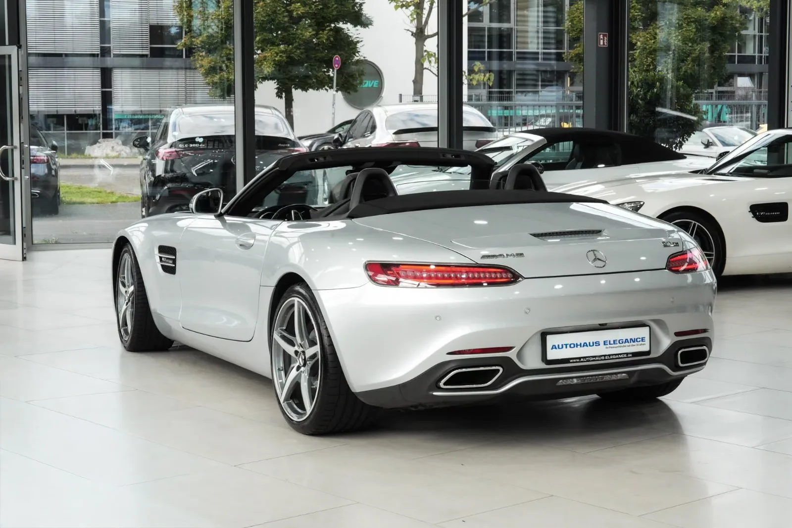 2017 Mercedes-AMG GT Roadster, 3/30