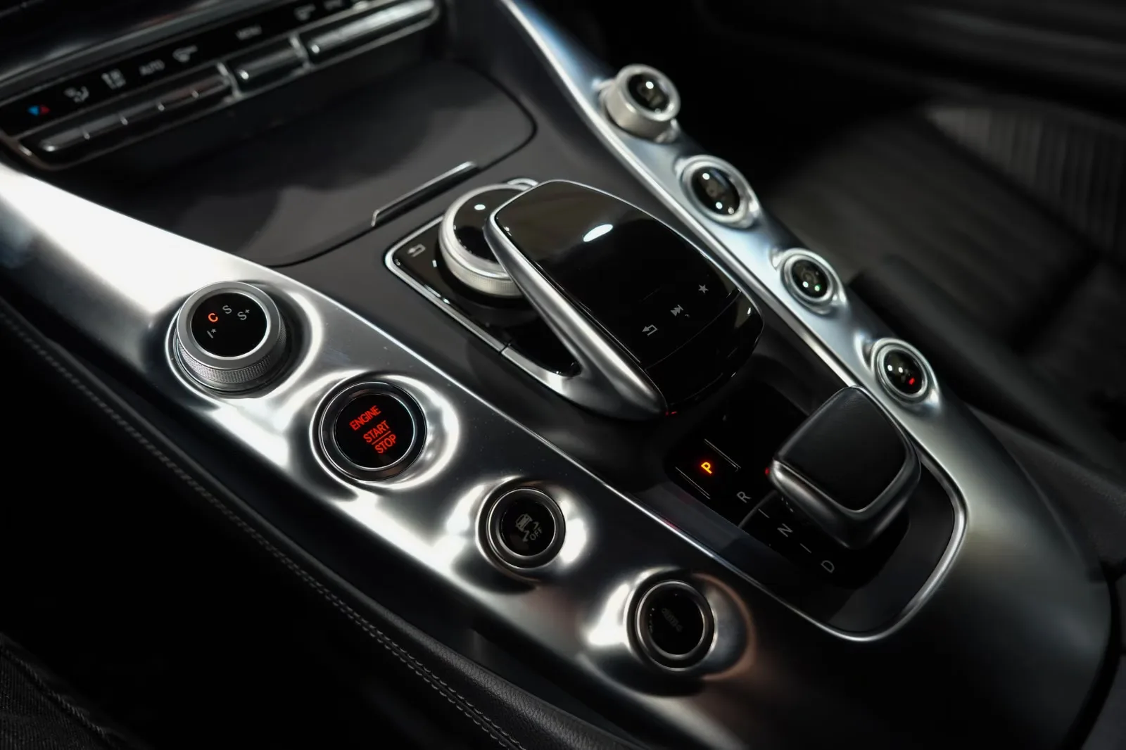 2017 Mercedes-AMG GT Roadster, 27/30