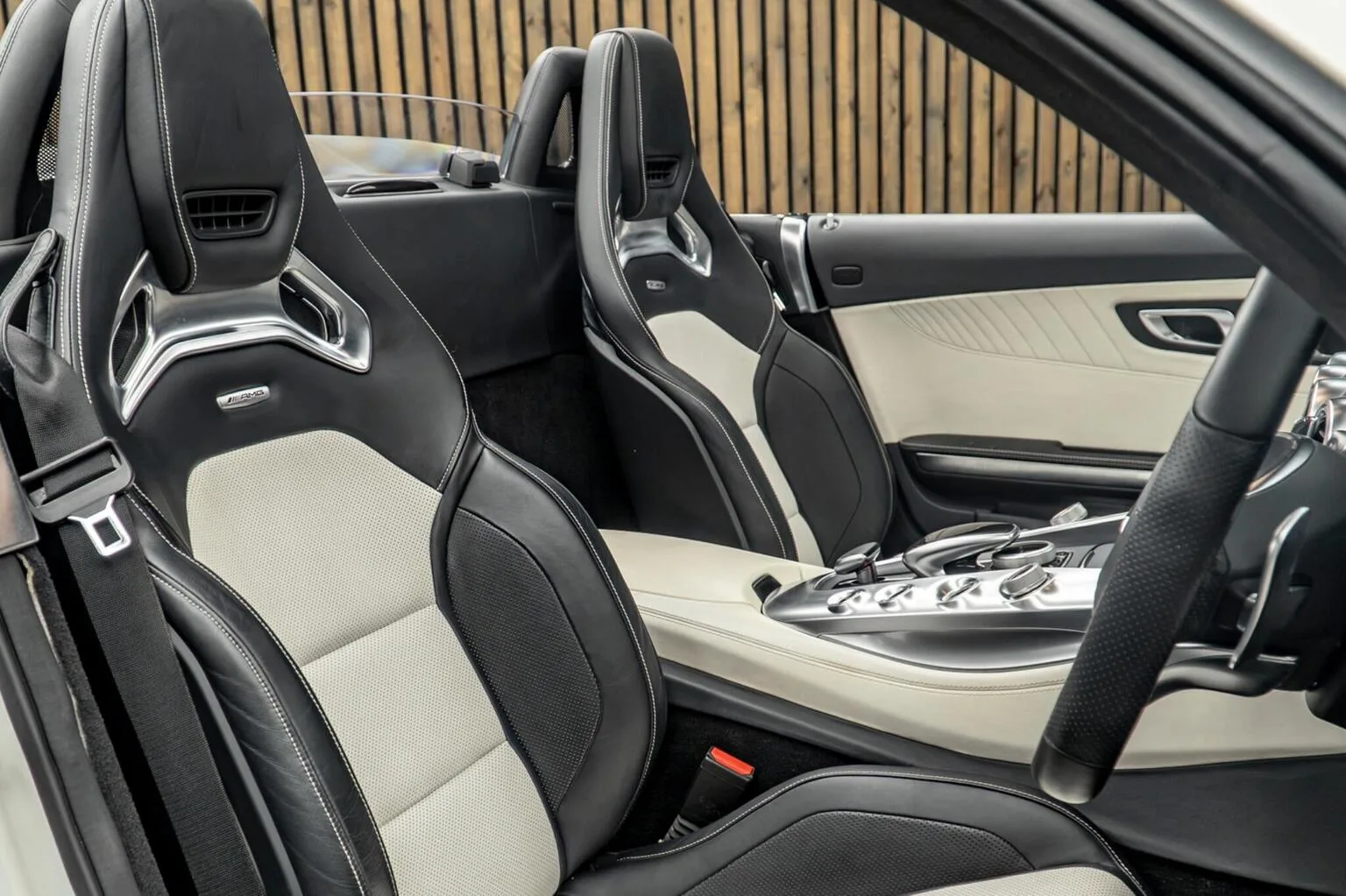 2017 Mercedes-AMG GT Roadster, 2/30