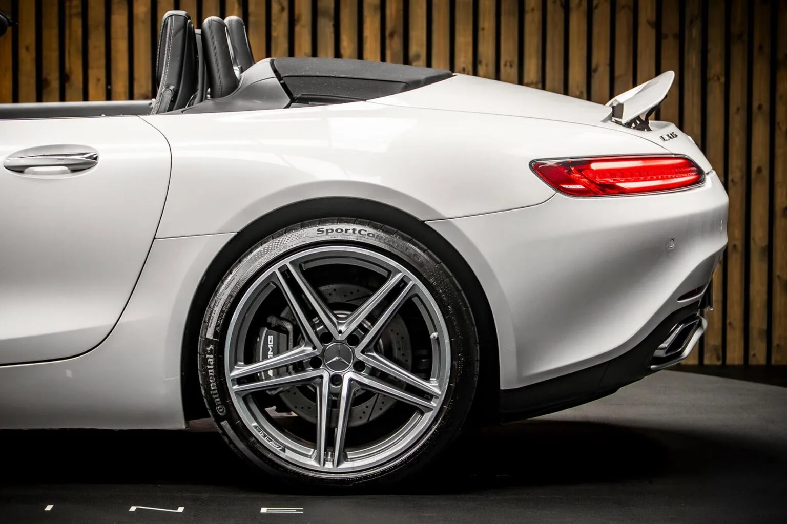 2017 Mercedes-AMG GT Roadster, 18/30