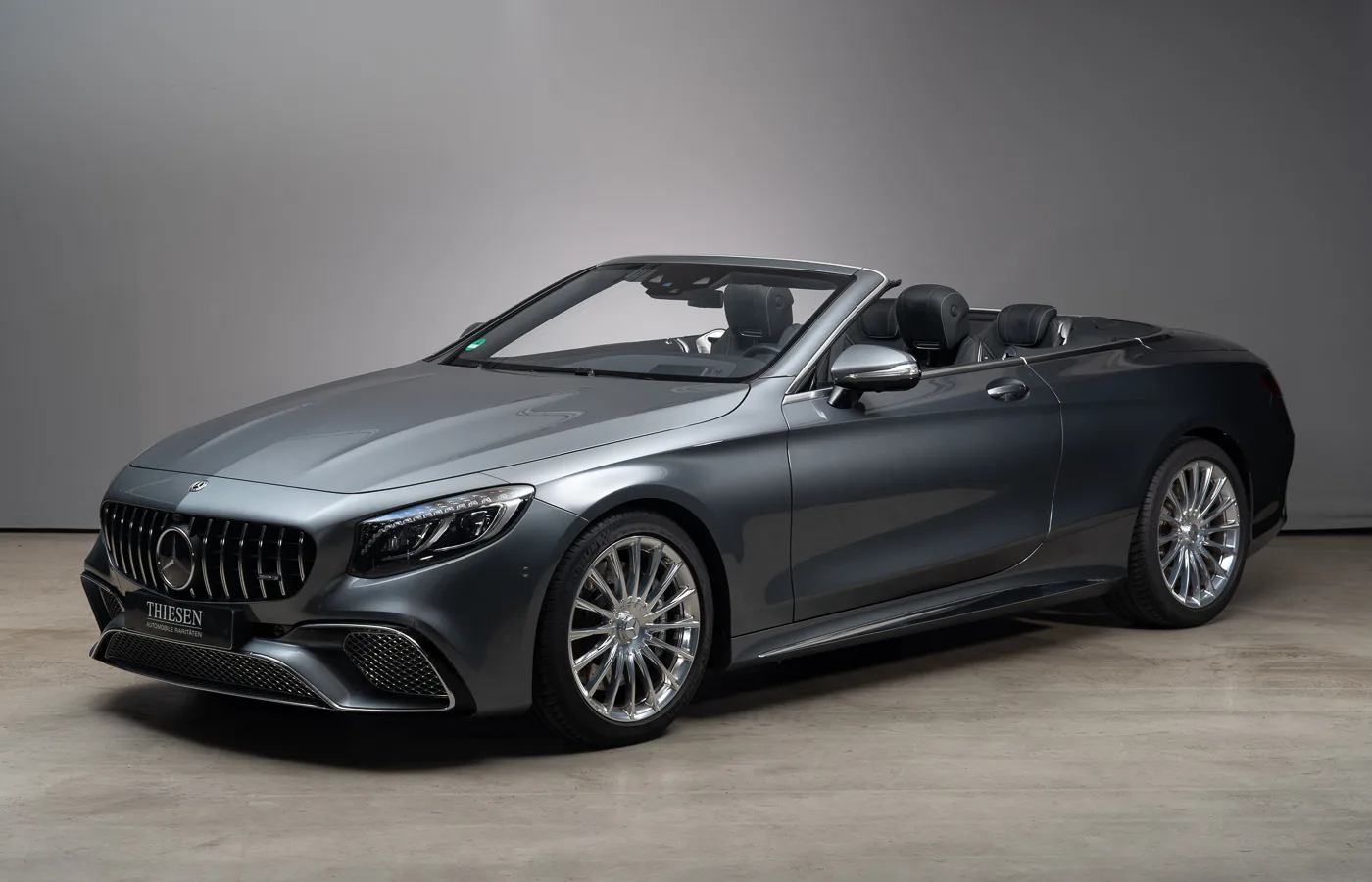 2017 Mercedes-AMG S 65 Cabriolet offered by a specialist dealer in Hamburg, Germany, main photo