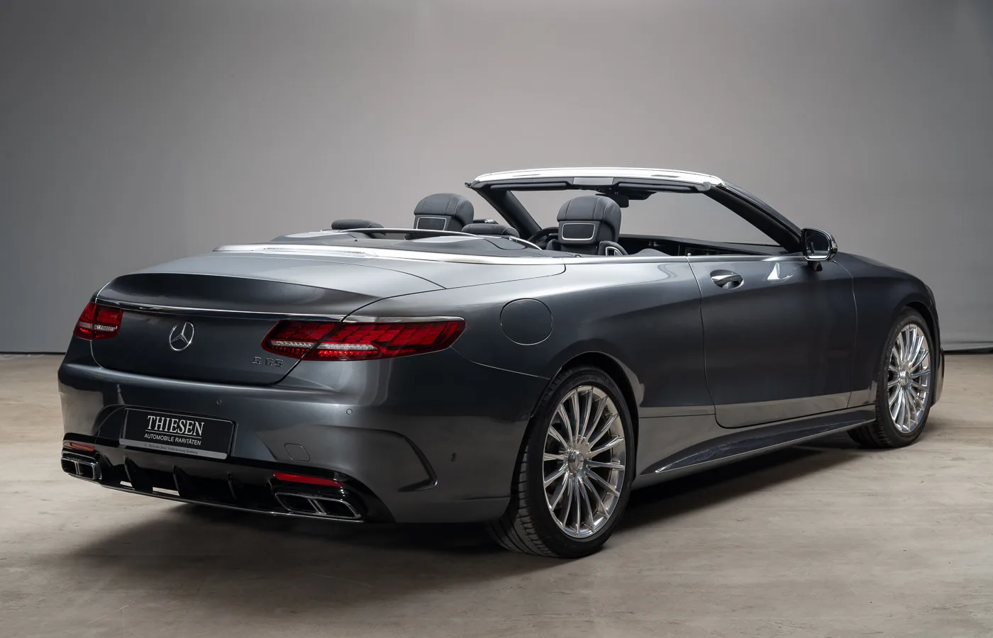 2017 Mercedes-AMG S 65 Cabriolet, 8/30
