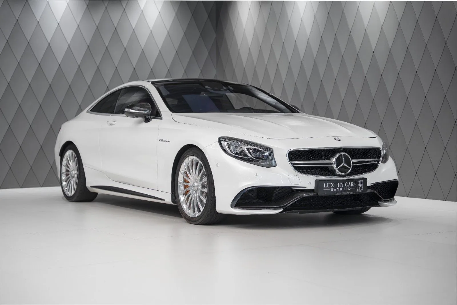 2017 Mercedes-AMG S 65 Coupé offered by a supercar dealer in Schenefeld, Germany, main photo