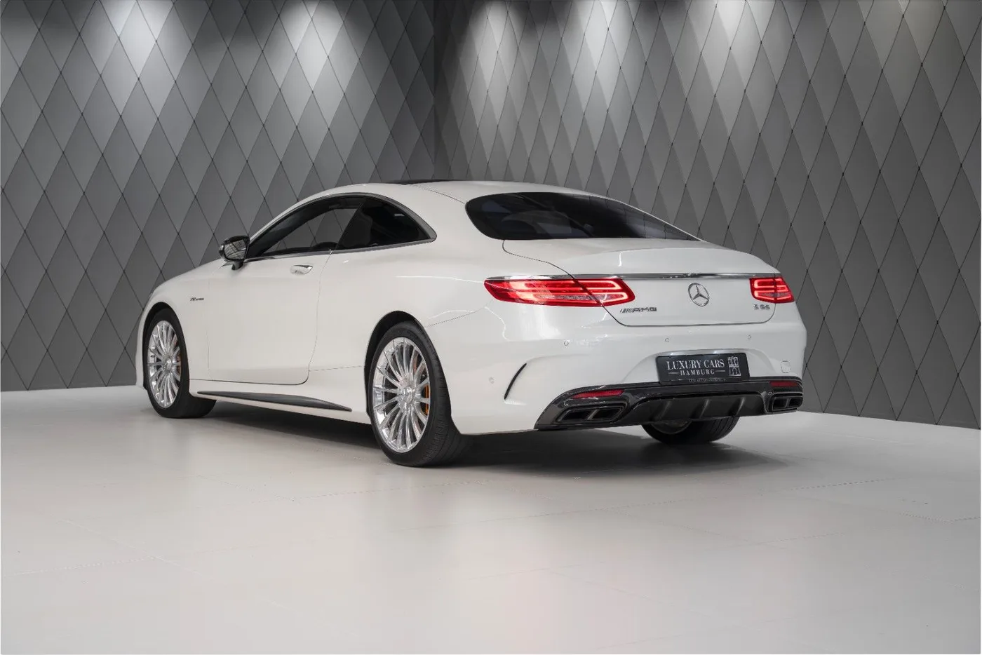 2017 Mercedes-AMG S 65 Coupé offered by a supercar dealer in Schenefeld, Germany, photo 5 of 25