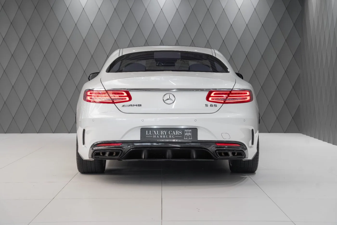 2017 Mercedes-AMG S 65 Coupé offered by a supercar dealer in Schenefeld, Germany, photo 6 of 25