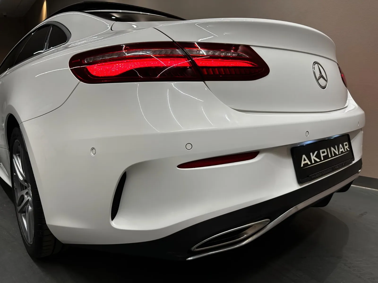 2017 Mercedes-Benz E 200 Coupé, AMG Line, 4/22