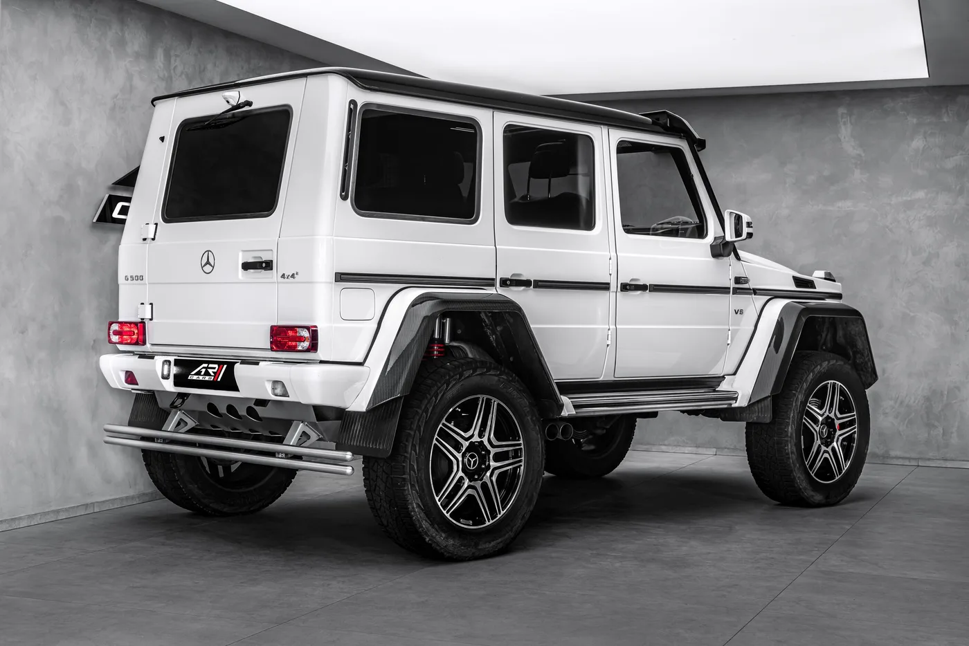 2017 Mercedes-Benz G 500 4x4² offered by a specialist dealer in Ostrava, Czechia, photo 5 of 15