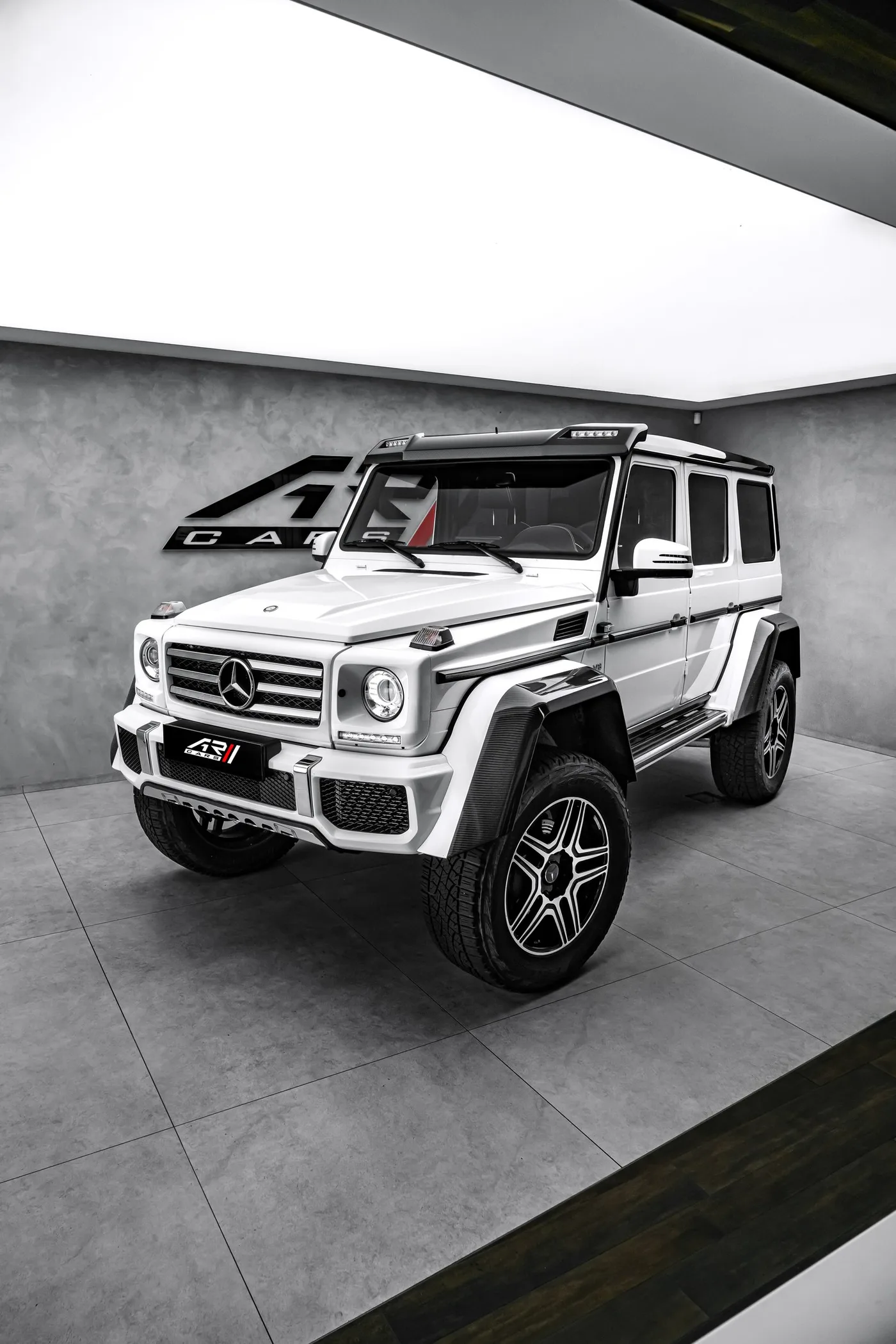 2017 Mercedes-Benz G 500 4x4² offered by a specialist dealer in Ostrava, Czechia, photo 8 of 15