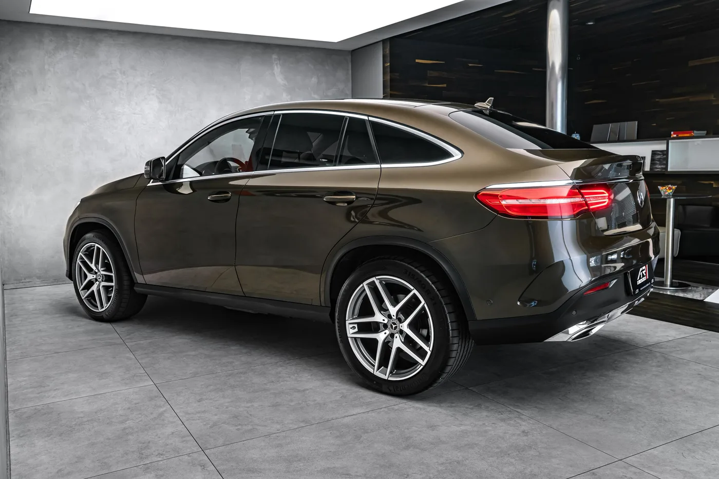2017 Mercedes-Benz GLE 350 d 4MATIC Coupé proposée par un concessionnaire spécialisé à Ostrava, Tchéquie, photo 7 sur 23