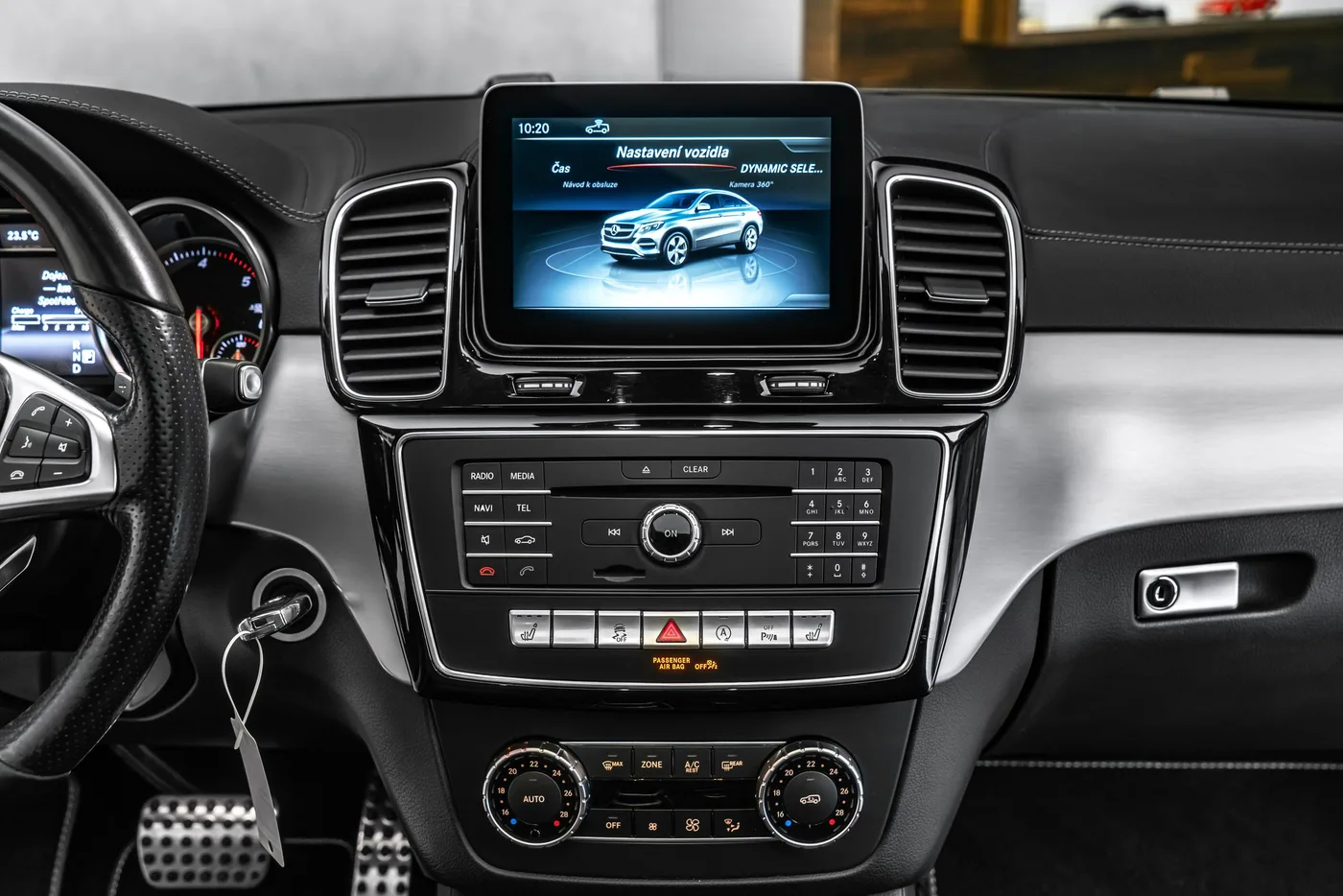 2017 Mercedes-Benz GLE 350 d 4MATIC Coupé proposée par un concessionnaire spécialisé à Ostrava, Tchéquie, photo 17 sur 23