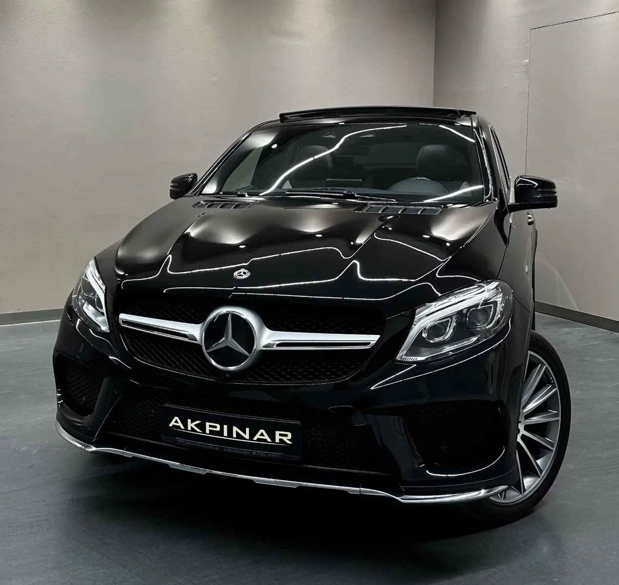 2017 Mercedes-Benz GLE 500 4MATIC Coupé, AMG Line, 2/30
