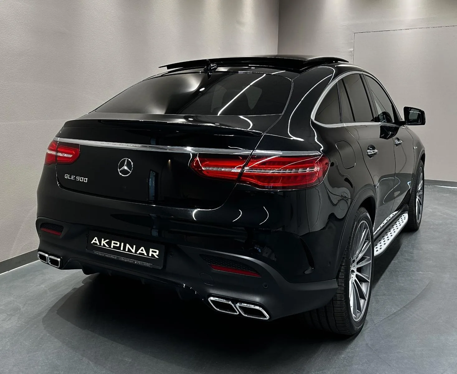 2017 Mercedes-Benz GLE 500 4MATIC Coupé, AMG Line, 4/30
