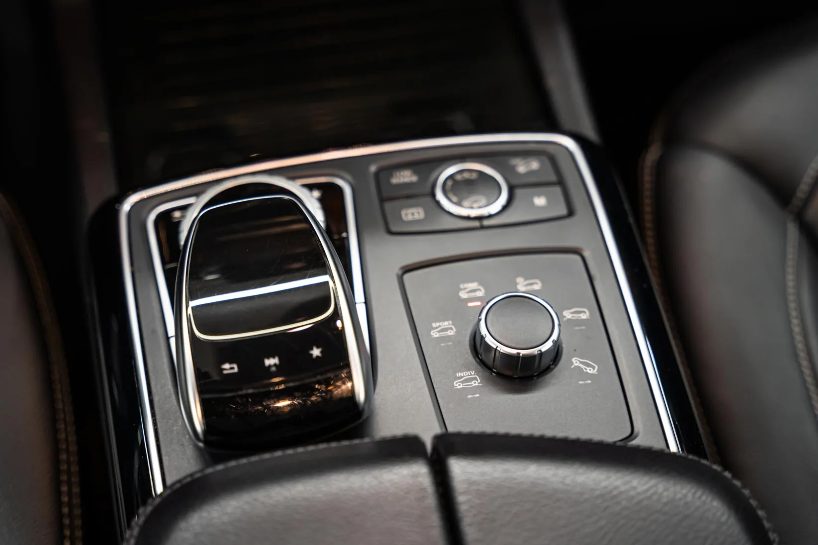 2017 Mercedes-Benz GLS 500, 12/27