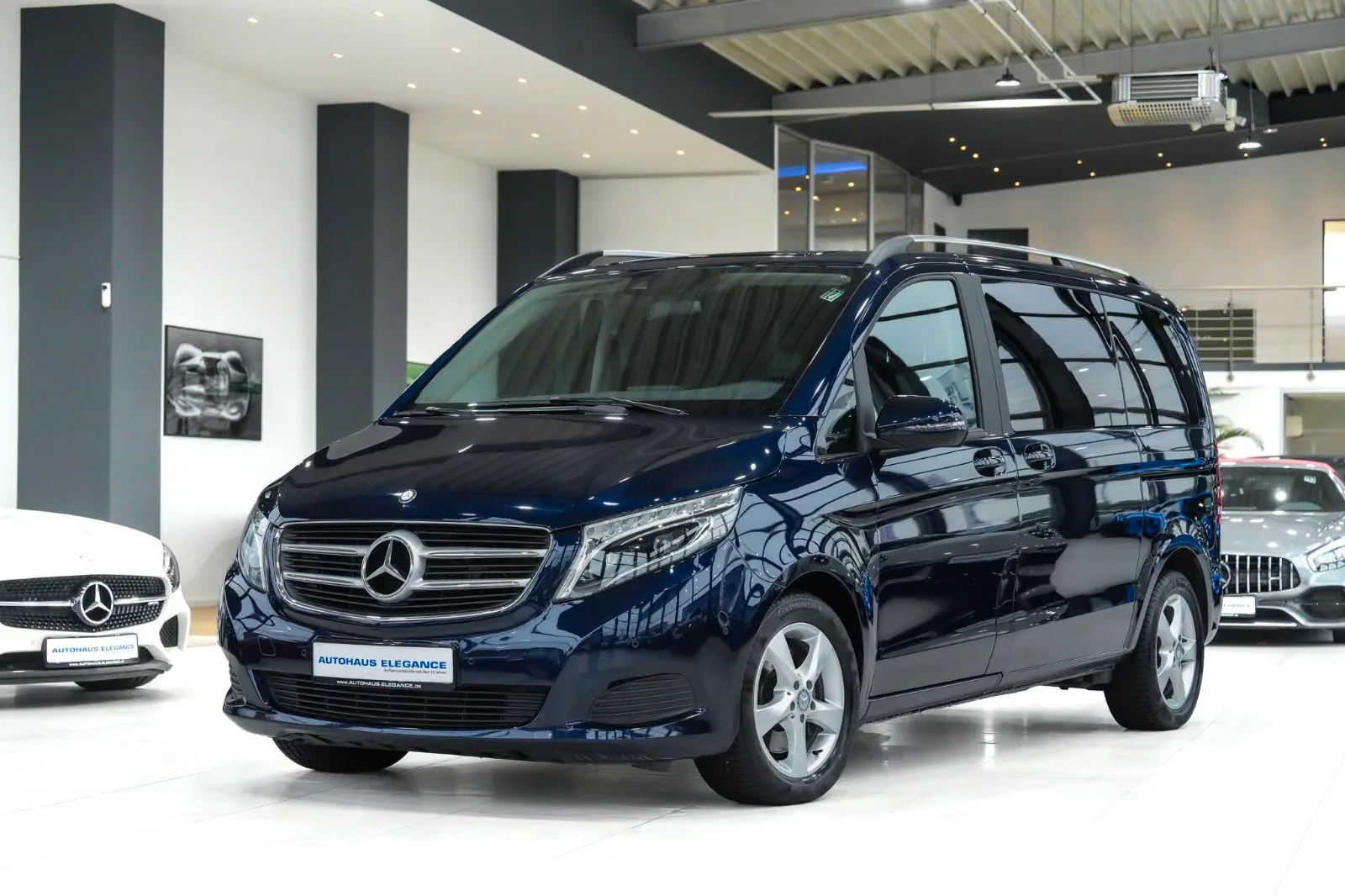 2017 Mercedes-Benz V 220 d Edition, Compact angeboten von einem Fachhändler in Köln, Deutschland, Hauptfoto